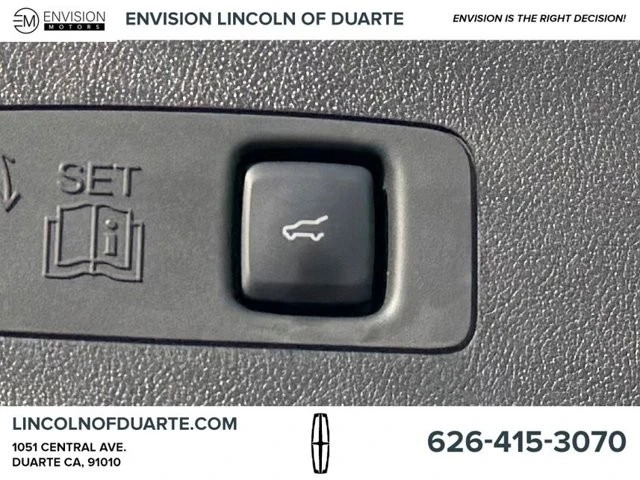 2026 Lincoln Corsair - Image 11 of 12