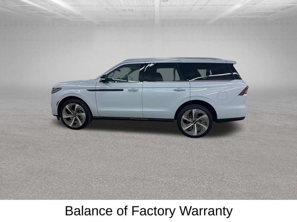 2026 Lincoln Navigator 4th Gen - Image 8 of 21