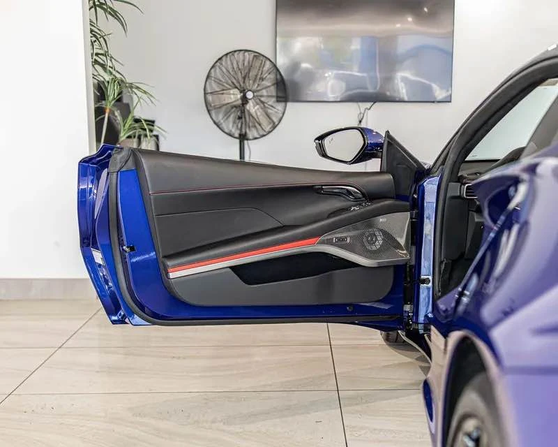 2026 Lotus Emira - Image 11 of 19