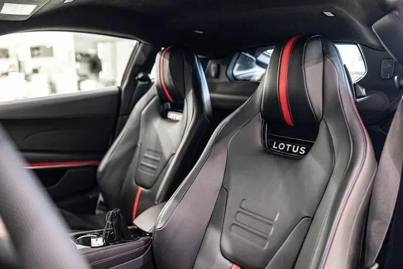 2026 Lotus Emira - Image 12 of 19