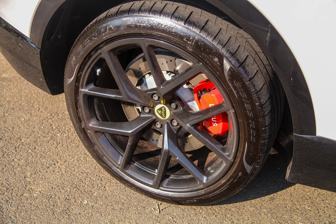 2026 Lotus Eletre - Image 30 of 31