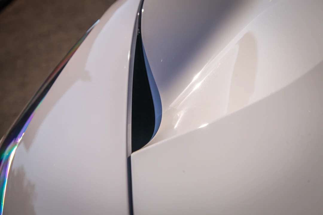 2026 Lotus Eletre - Image 11 of 31