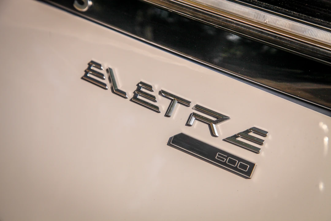 2026 Lotus Eletre - Image 13 of 31
