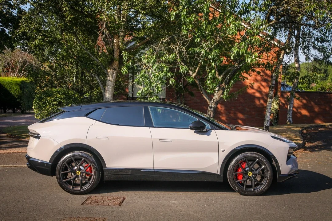 2026 Lotus Eletre - Image 3 of 31