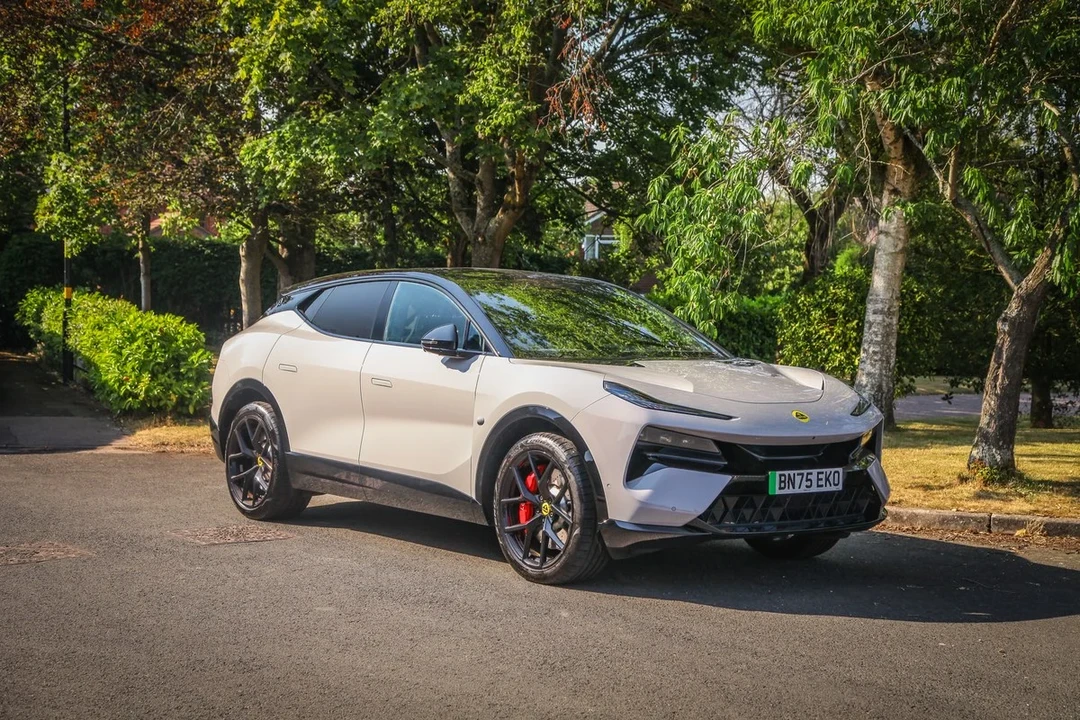 2026 Lotus Eletre - Image 4 of 31