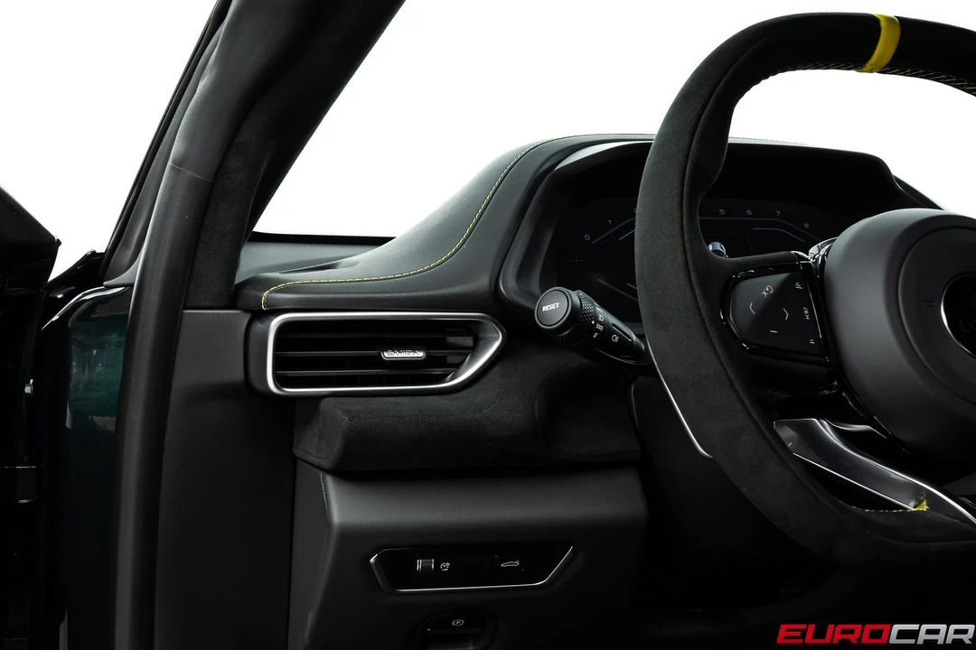 2026 Lotus Emira - Image 29 of 31