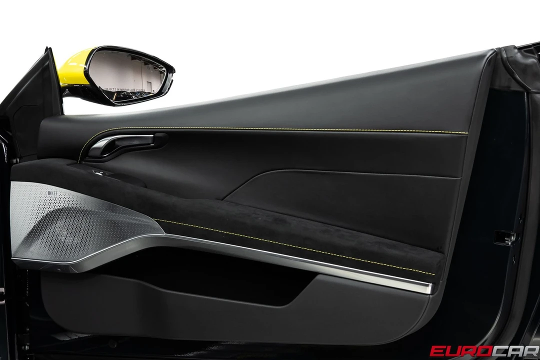 2026 Lotus Emira - Image 27 of 31