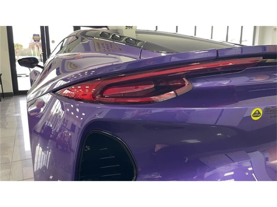 2026 Lotus Emira - Image 18 of 31