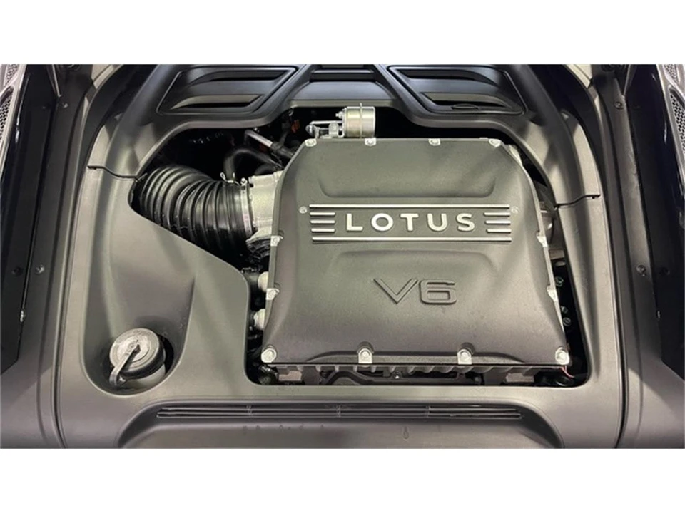 2026 Lotus Emira - Image 24 of 31