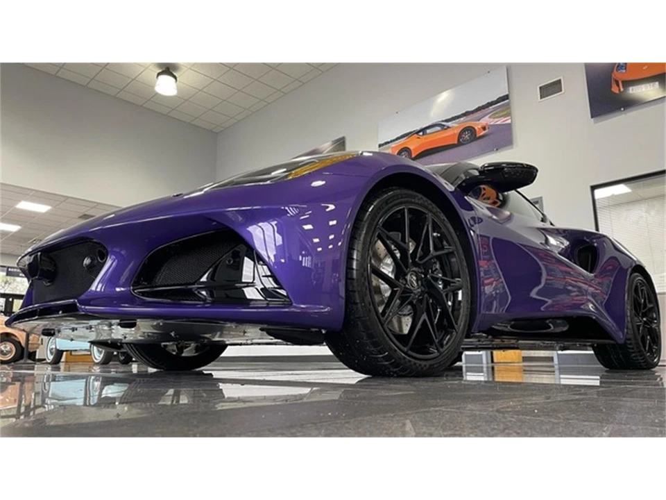 2026 Lotus Emira - Image 10 of 31
