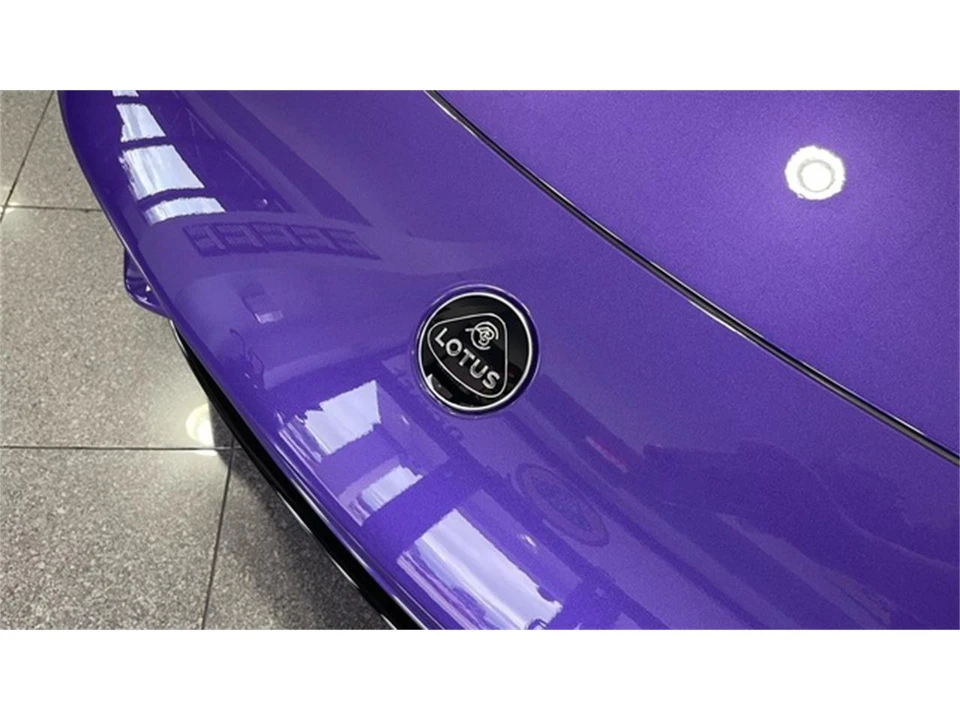 2026 Lotus Emira - Image 12 of 31