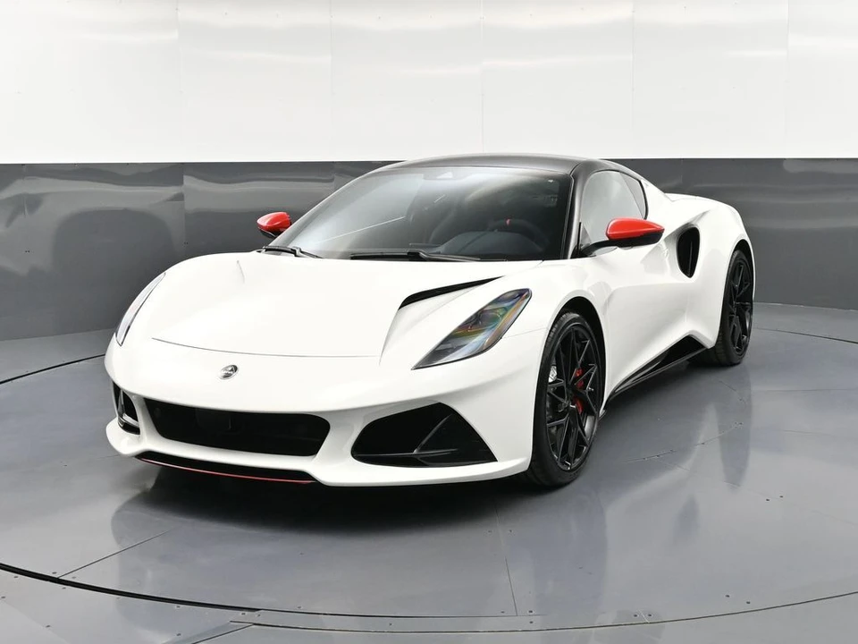 2026 Lotus Emira - Image 6 of 31