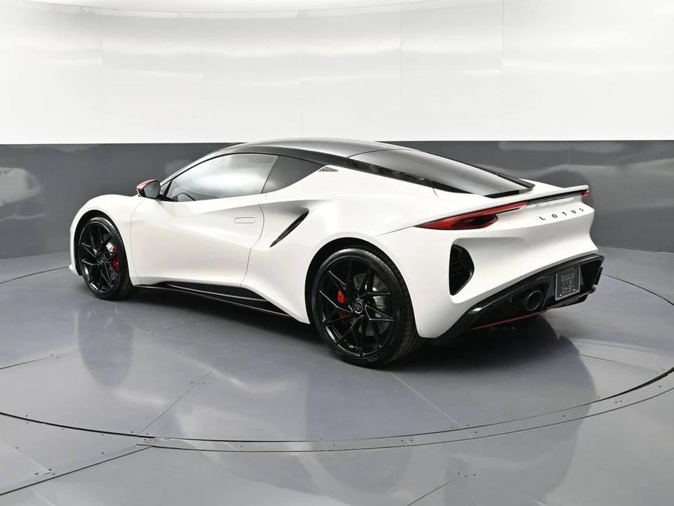 2026 Lotus Emira - Image 3 of 31