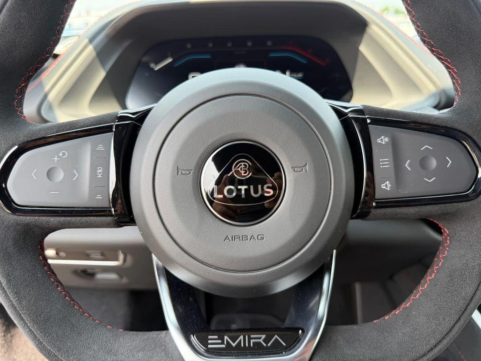 2026 Lotus Emira - Image 20 of 25