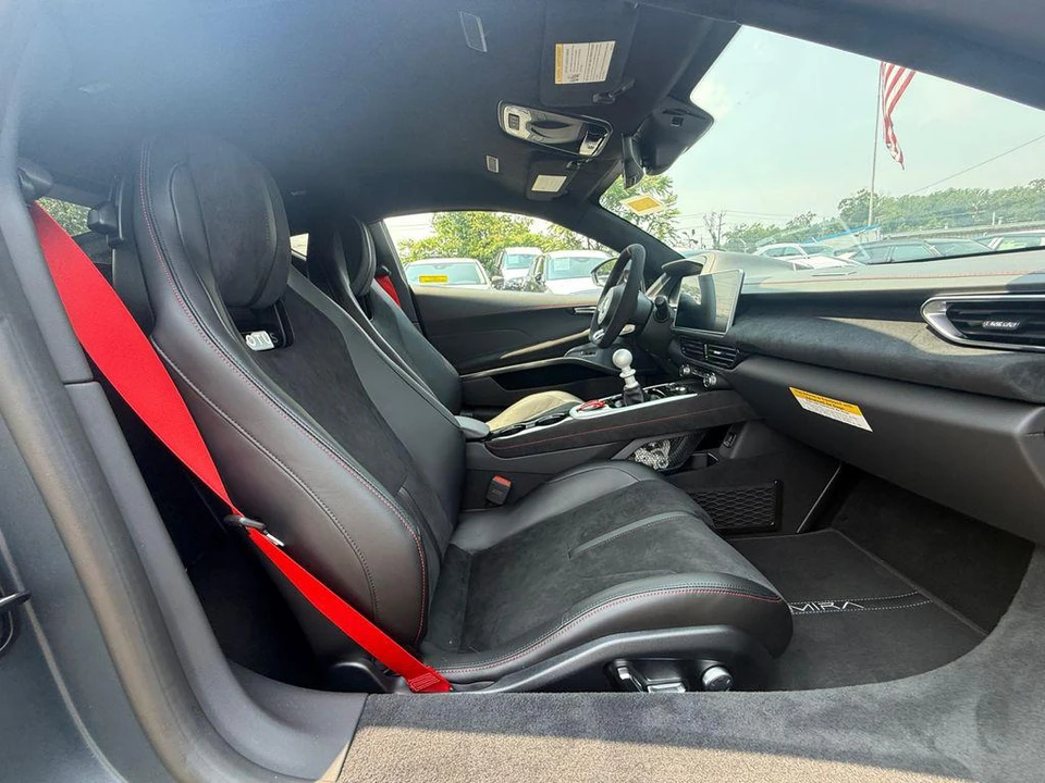2026 Lotus Emira - Image 23 of 25