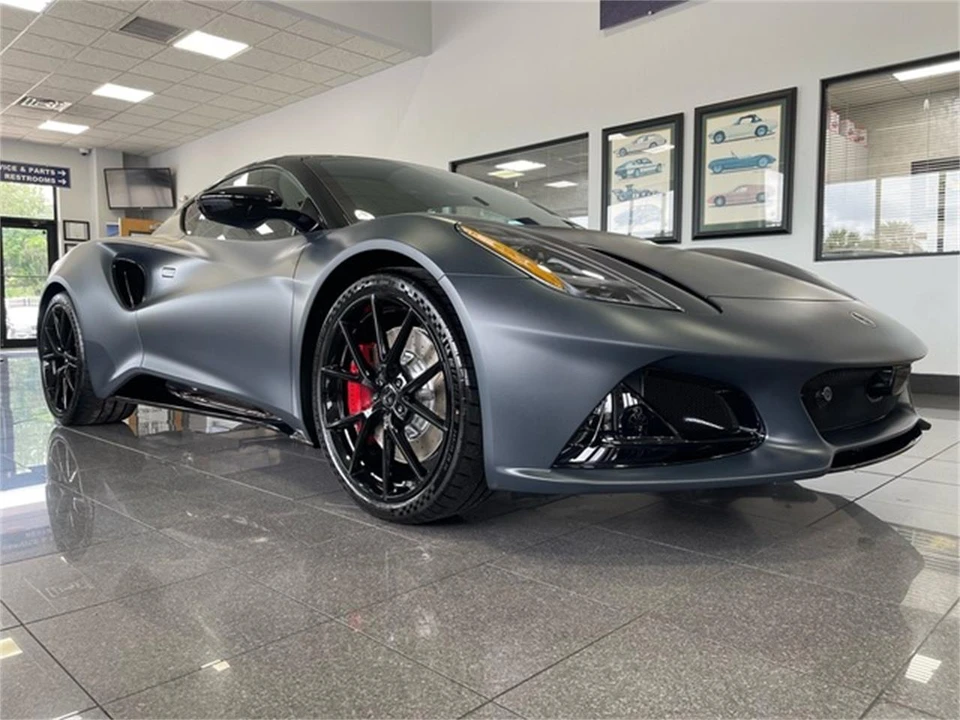 2026 Lotus Emira - Image 8 of 31