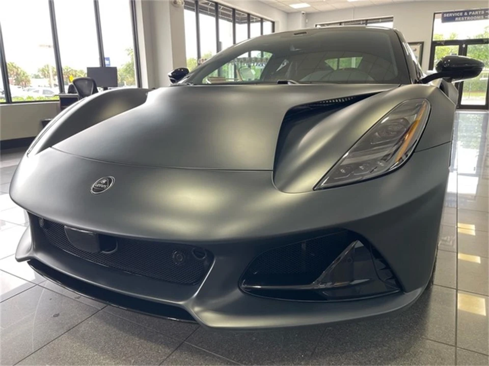 2026 Lotus Emira - Image 11 of 31