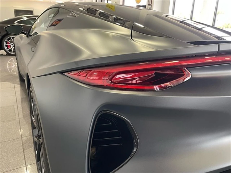2026 Lotus Emira - Image 16 of 31
