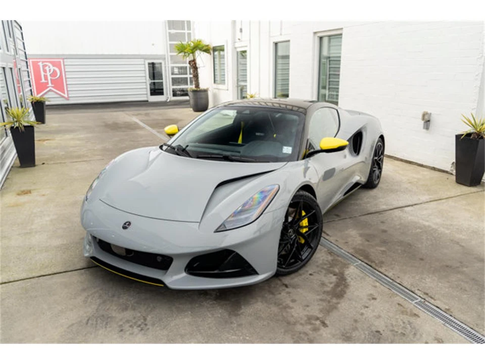 2026 Lotus Emira - Image 3 of 12