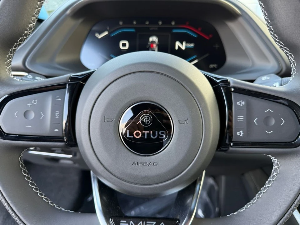 2026 Lotus Emira - Image 21 of 27