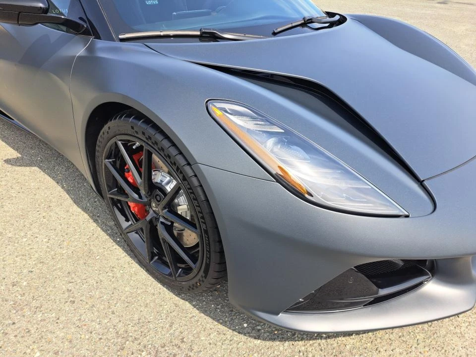 2026 Lotus Emira - Image 16 of 31