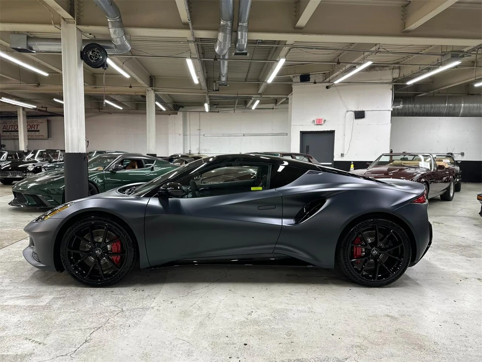 2026 Lotus Emira - Image 7 of 31