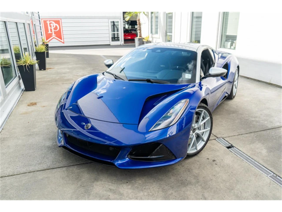 2026 Lotus Emira - Image 3 of 12