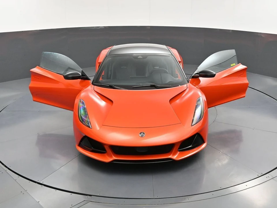 2026 Lotus Emira - Image 31 of 31