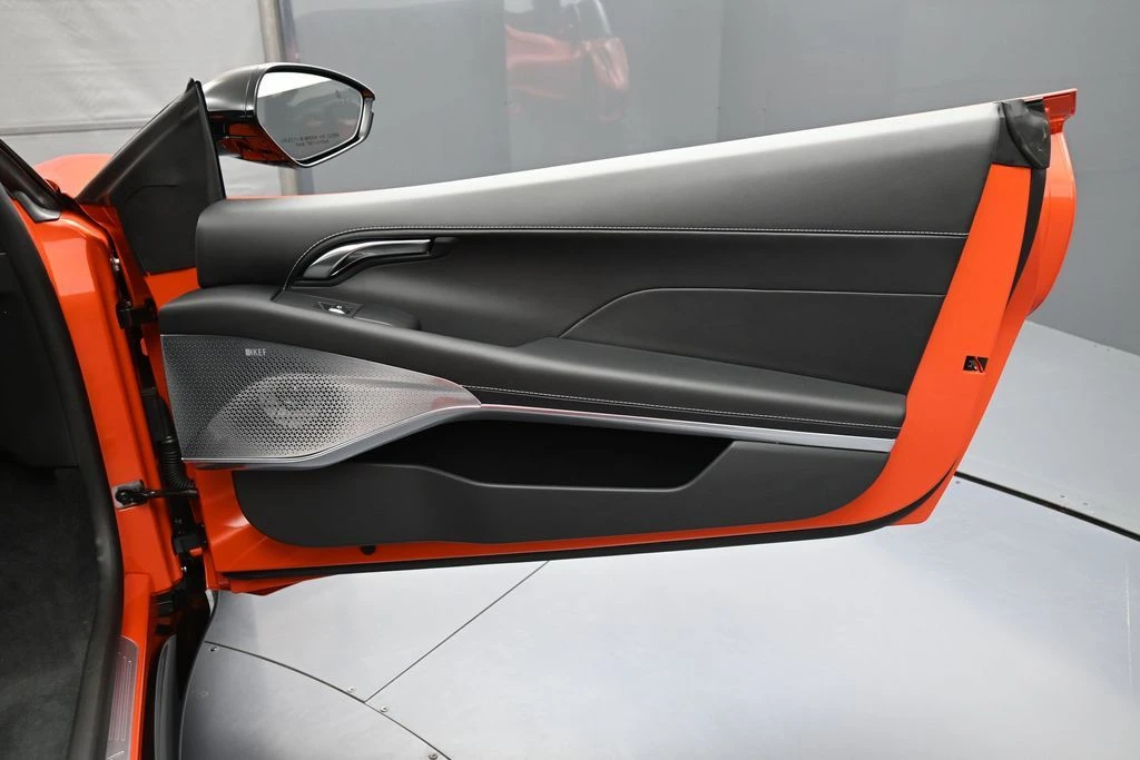 2026 Lotus Emira - Image 24 of 31