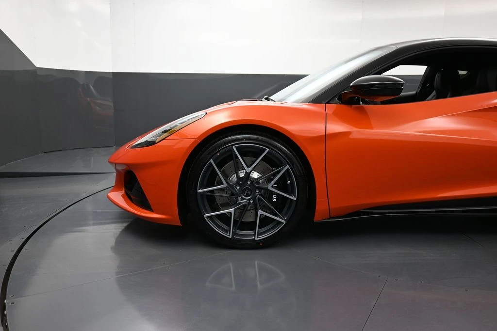 2026 Lotus Emira - Image 12 of 31