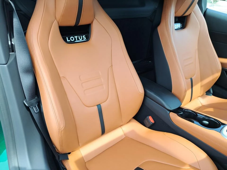 2026 Lotus Emira - Image 14 of 31