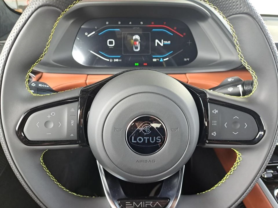 2026 Lotus Emira - Image 26 of 31
