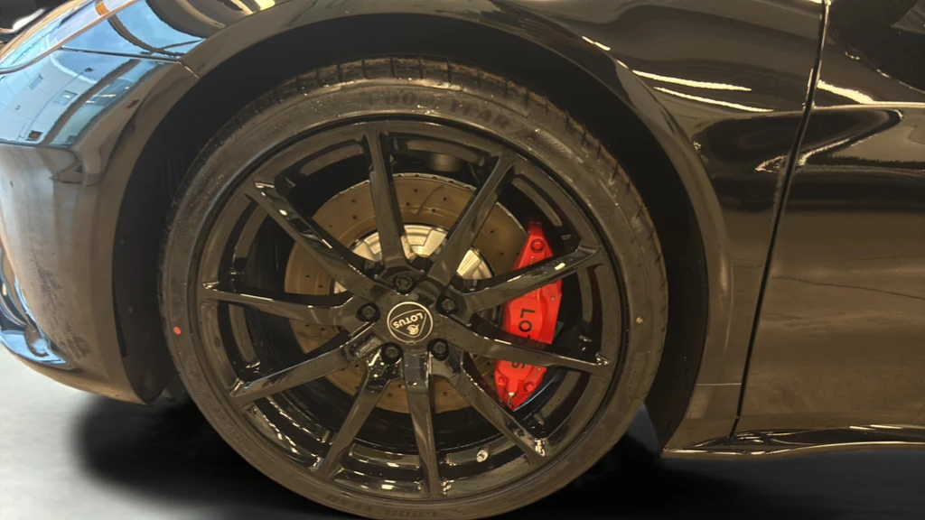 2026 Lotus Emira - Image 4 of 21