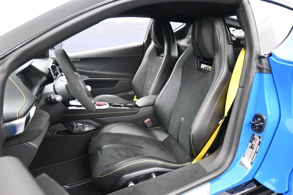 2026 Lotus Emira - Image 5 of 31