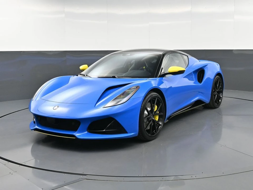 2026 Lotus Emira - Image 6 of 31