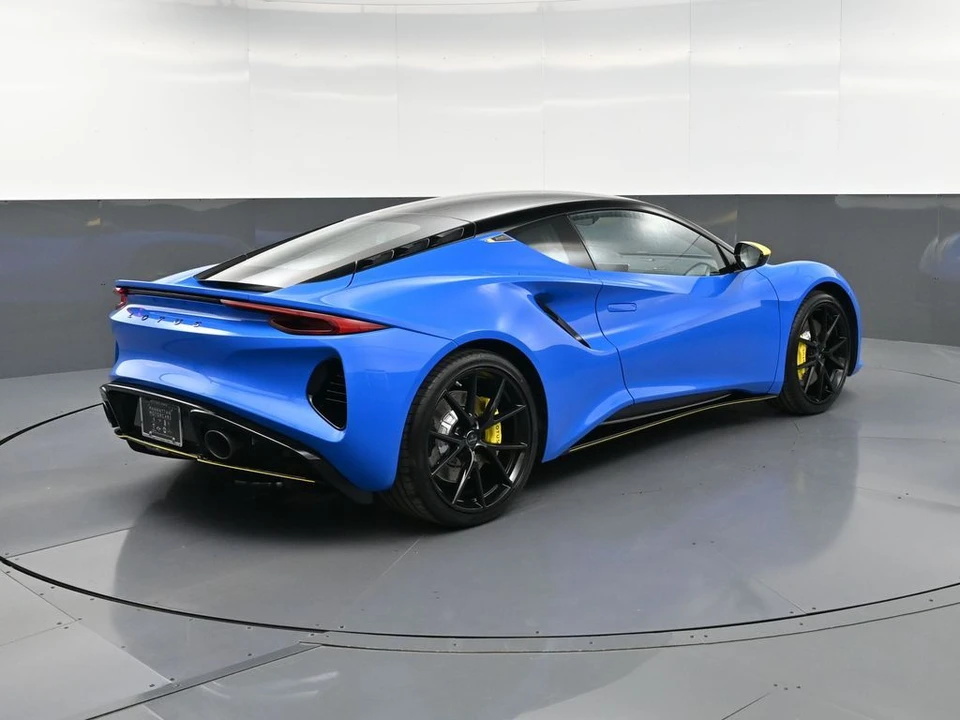 2026 Lotus Emira - Image 8 of 31