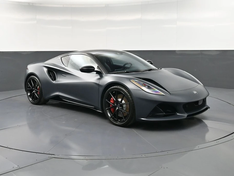 2026 Lotus Emira - Image 10 of 31