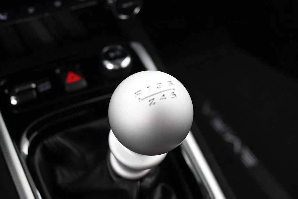 2026 Lotus Emira - Image 23 of 31