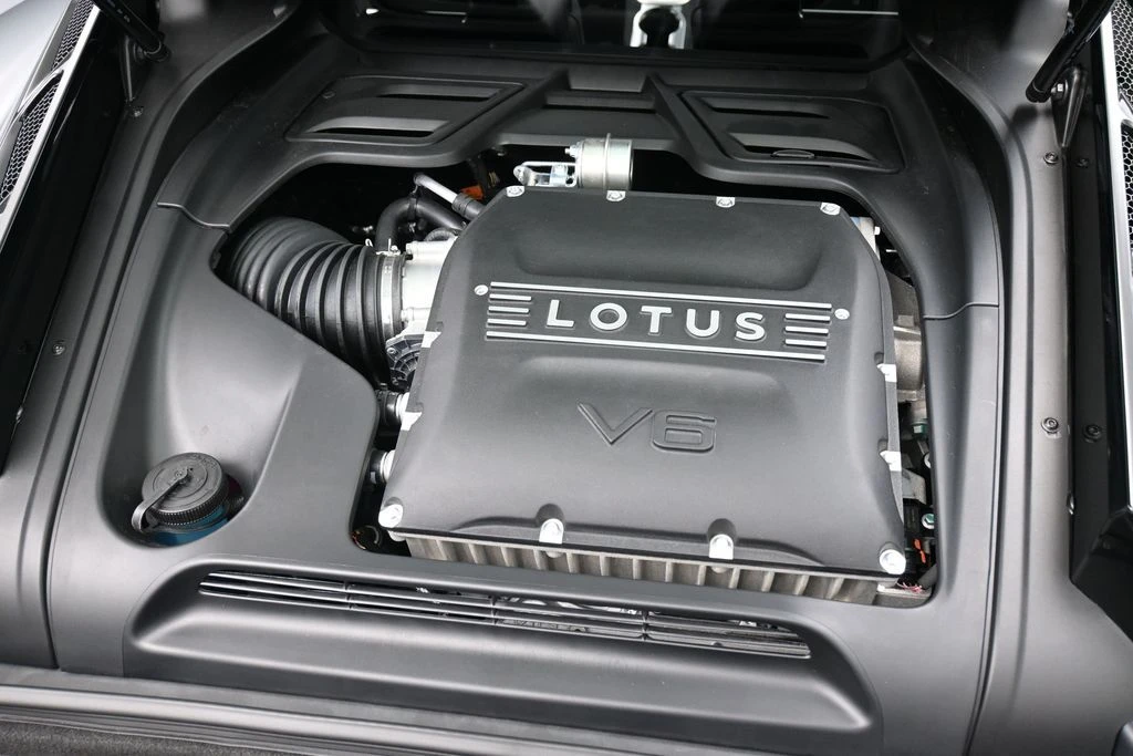 2026 Lotus Emira - Image 30 of 31