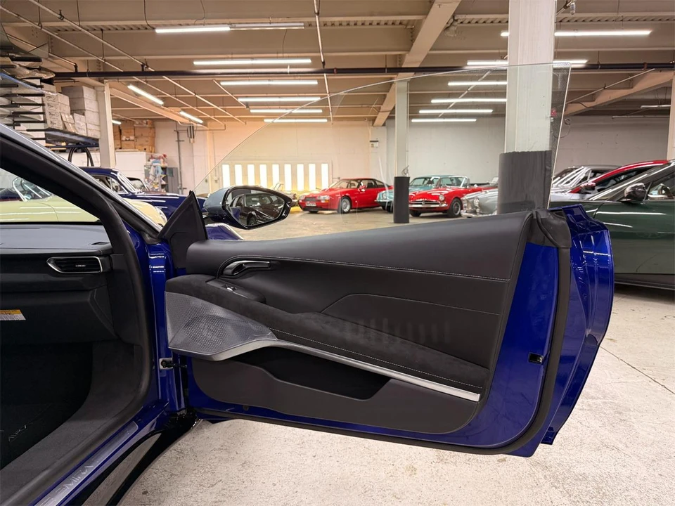 2026 Lotus Emira - Image 16 of 24