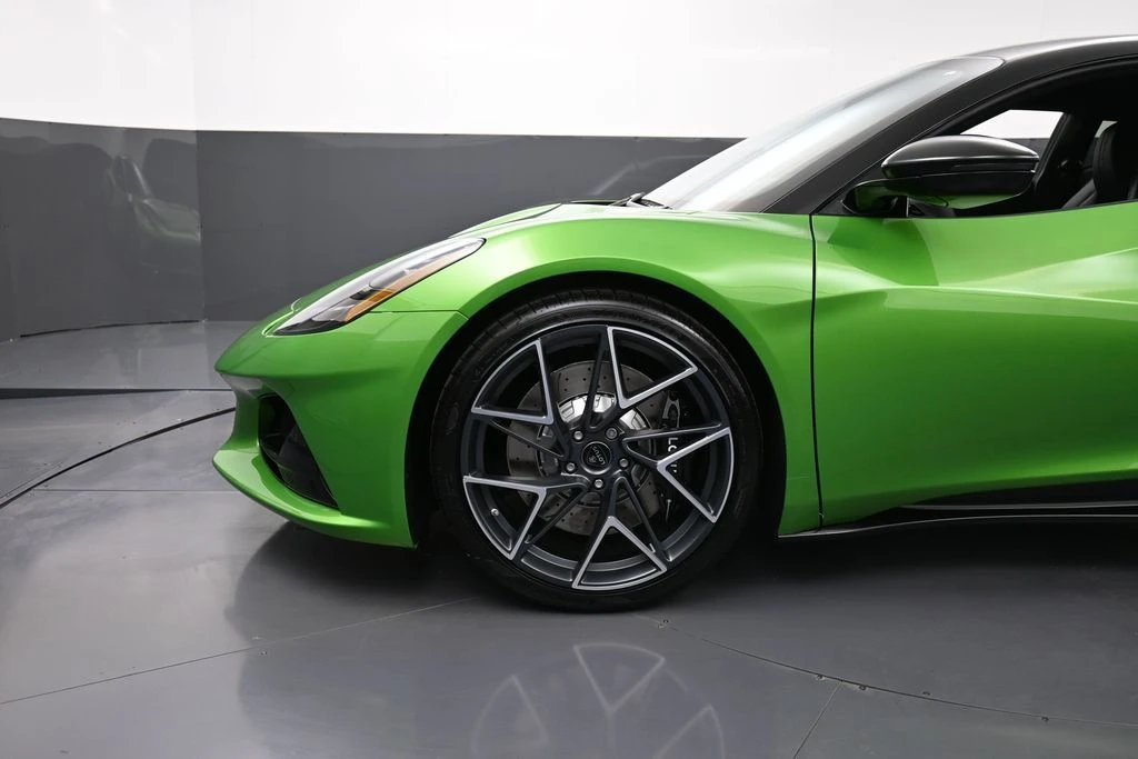 2026 Lotus Emira - Image 12 of 31