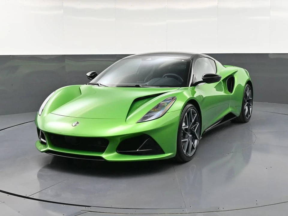 2026 Lotus Emira - Image 6 of 31