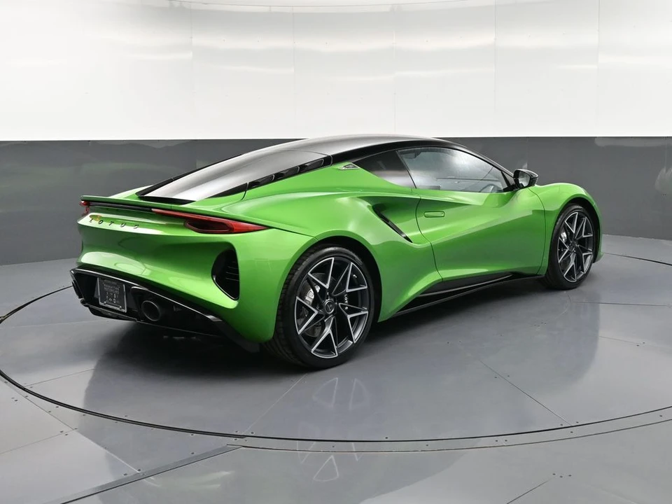 2026 Lotus Emira - Image 8 of 31