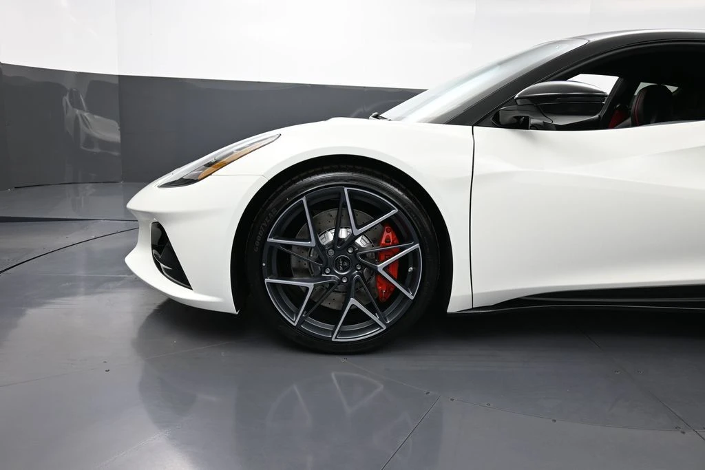 2026 Lotus Emira - Image 12 of 31