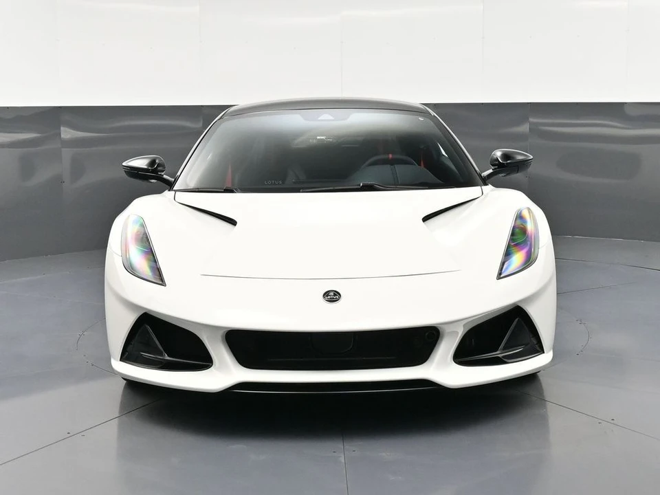 2026 Lotus Emira - Image 11 of 31