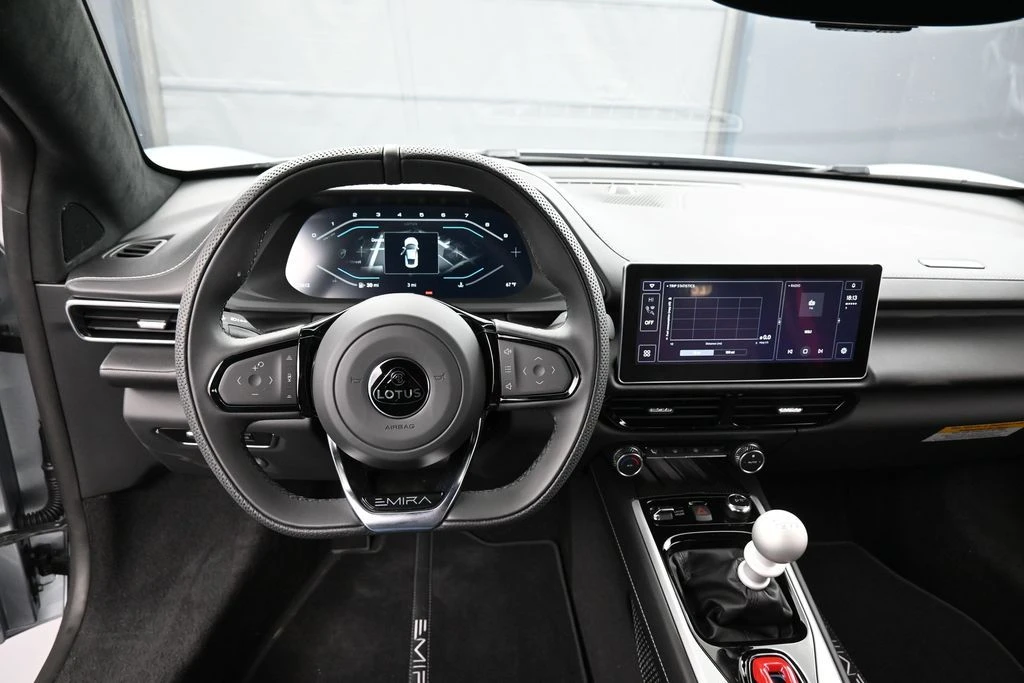 2026 Lotus Emira - Image 18 of 31