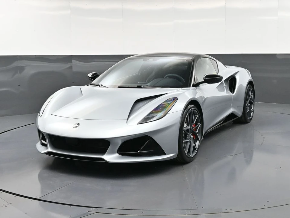 2026 Lotus Emira - Image 6 of 31