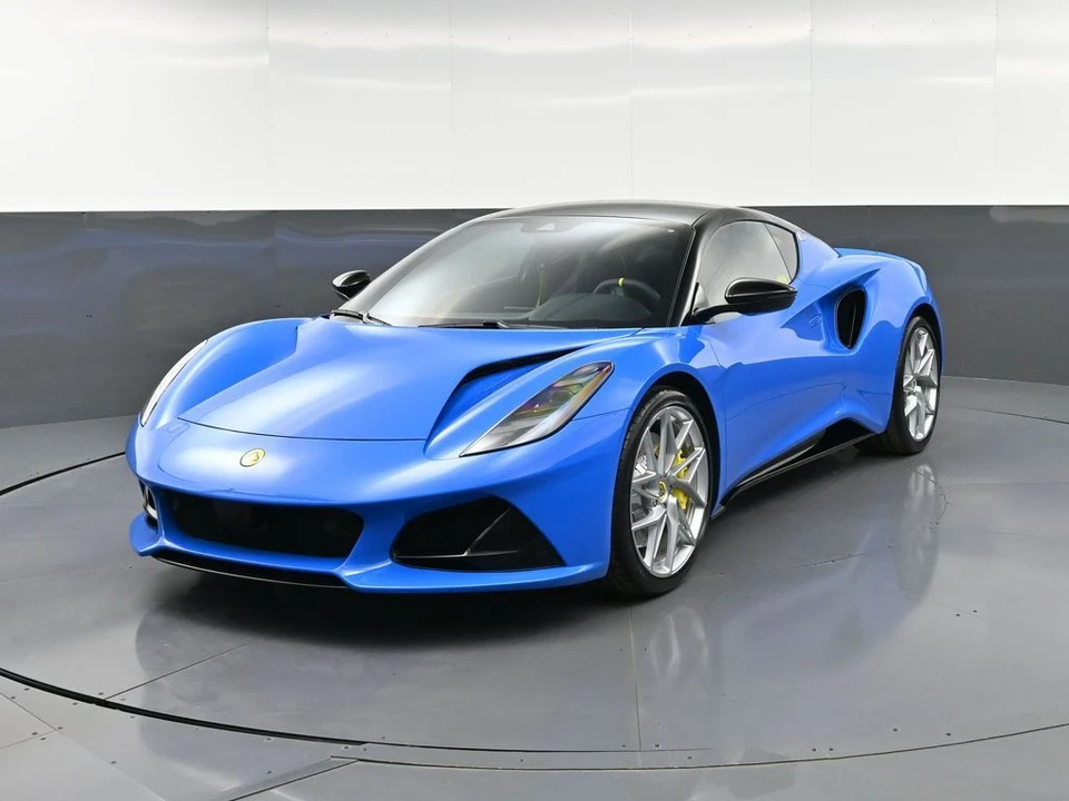 2026 Lotus Emira - Image 6 of 31