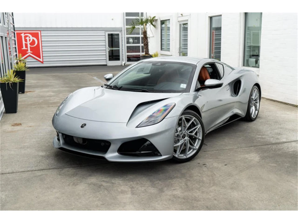 2026 Lotus Emira - Image 3 of 30