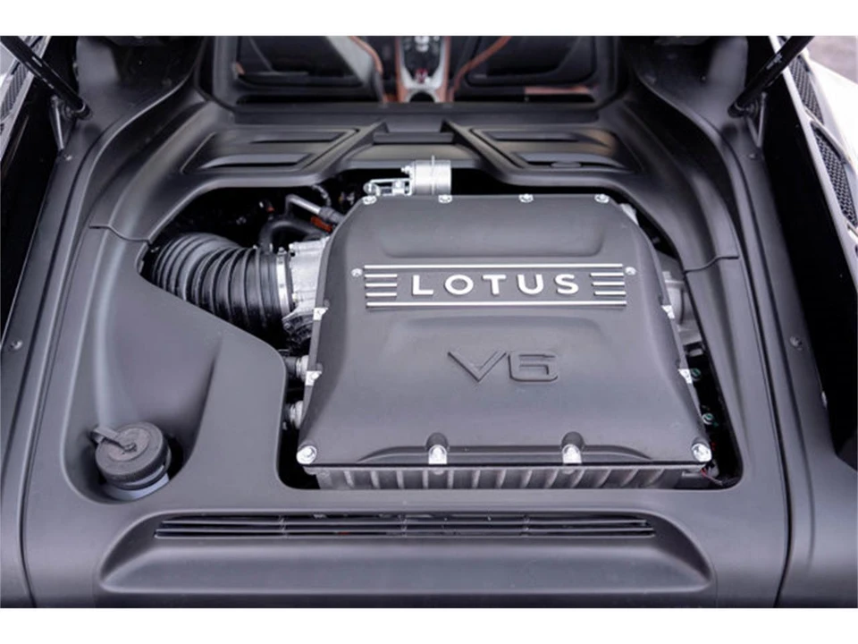 2026 Lotus Emira - Image 27 of 30